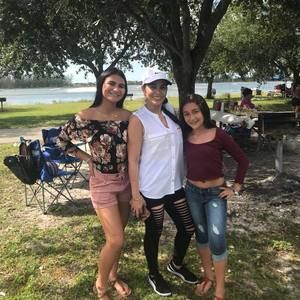 Meet your Posher, Laritza